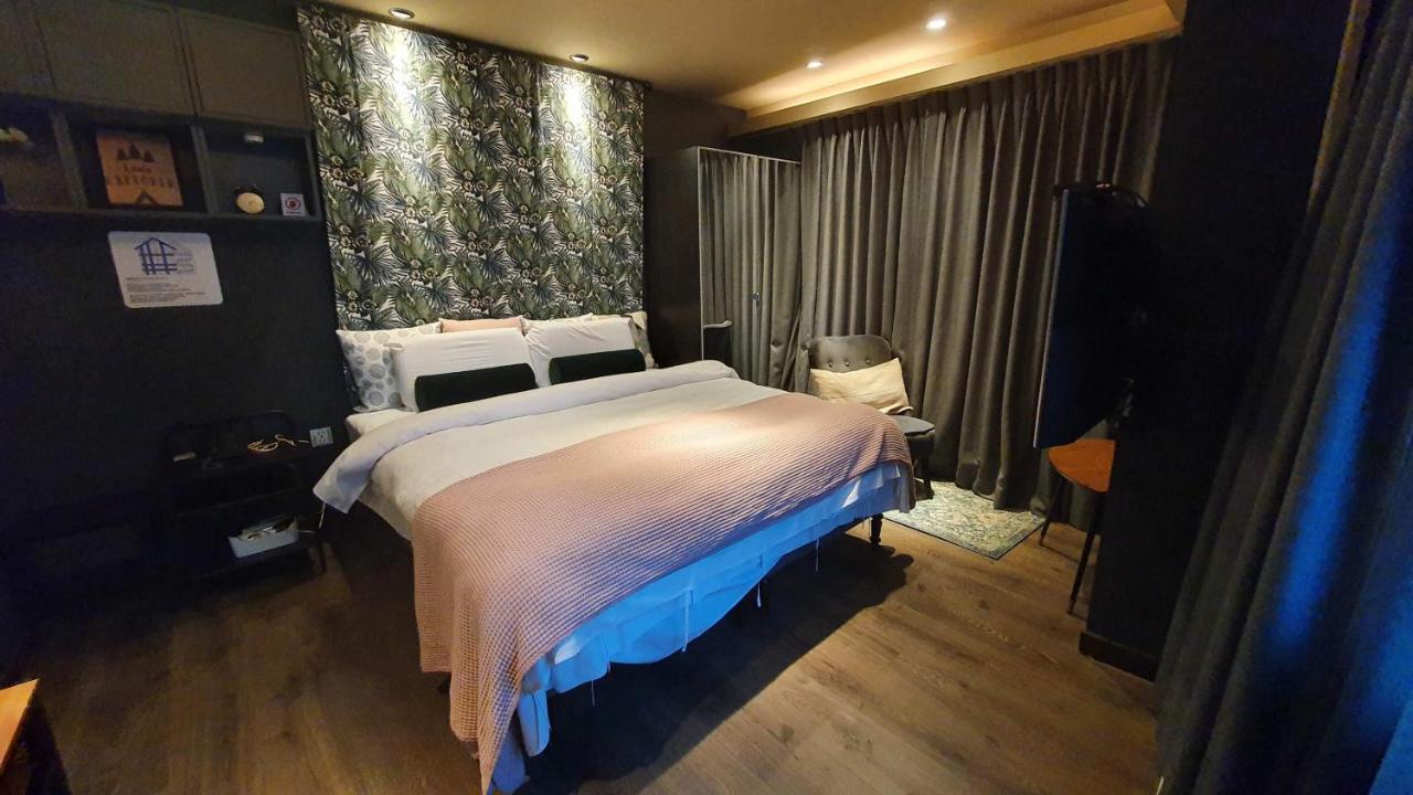 Yomi Hotel - Shuanglian Mrt Taipei Dış mekan fotoğraf