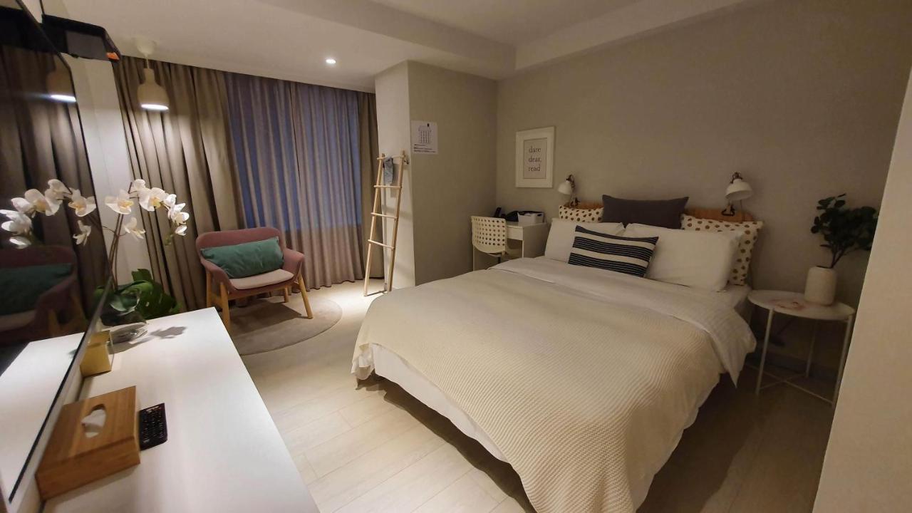 Yomi Hotel - Shuanglian Mrt Taipei Dış mekan fotoğraf